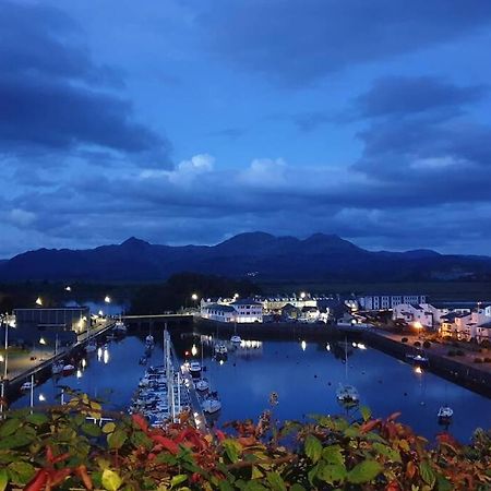 Porthmadog Harbour Town - High Street Apartment. Bagian luar foto